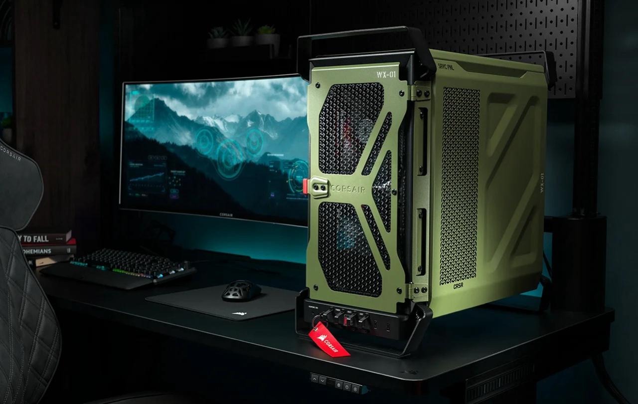 Case Corsair Warthog WX-01 trên bàn làm việc